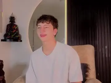 Chaturbate Adult Video Chat of aron_steel04