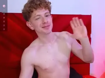 Chaturbate Live Sex Cam of chris18red