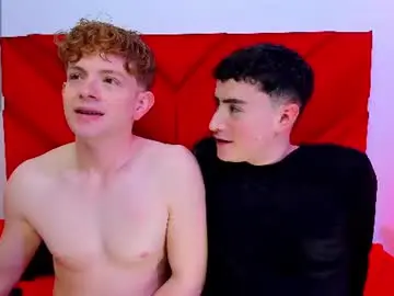 Chaturbate Best live sex cam show of chris18red