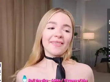 Chaturbate Free Live Porn of cloverfarewell