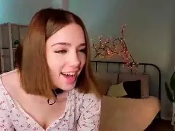 Chaturbate Live Sex Cam of cloverfarewell
