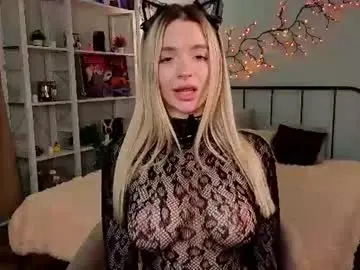 Chaturbate Live Sex Cam of cloverfarewell
