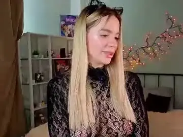 Chaturbate Free Porn Cam of cloverfarewell