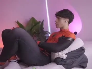 Chaturbate Free Porn Cam of dwayne_xx