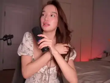 Chaturbate Live Sex Cam of jenny__lii