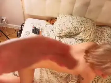 Chaturbate Live Porn of lee_sky