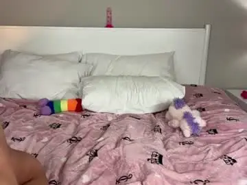 Chaturbate Free Porn Cam of lyracyrus