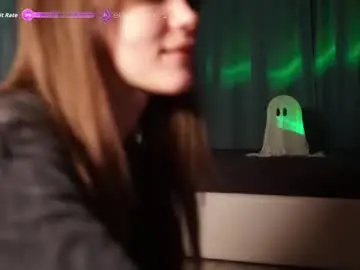 Chaturbate Live Sex Cam of moni_carroll