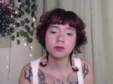 Chaturbate Live Sex Cam of violet_bluee