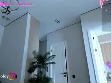 Chaturbate Live Sex Cam of jinny_gold