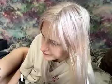 Chaturbate Live Sex Cam of zaramontel