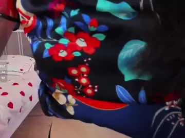 Chaturbate Live Sex Cam of amiliyan