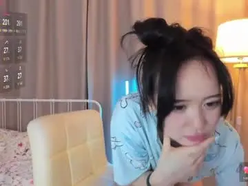 Chaturbate Live Sex Cam of amiliyan