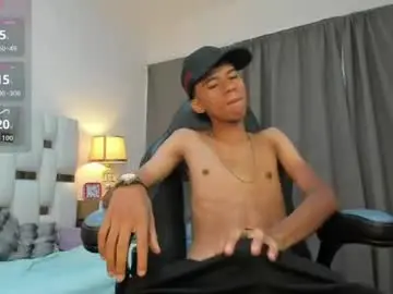 Chaturbate Sex Cam of damian_mendez441
