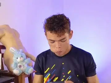 Chaturbate Live Sex Cam of nijinsky_latinboy