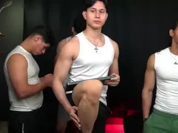 Chaturbate Live Sex Cam of teddybear_07