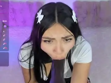 Chaturbate Live Sex of pauline_golden1