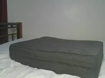 Chaturbate Free Porn Cam of ceepretty25