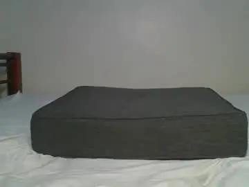 Chaturbate Free Live Porn of ceepretty25