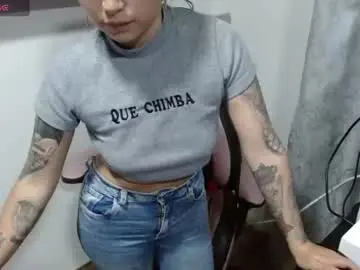 Chaturbate Sex Cam of holly_rose69