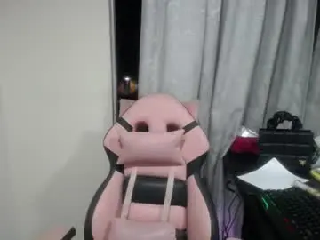 Chaturbate Adult Webcam of holly_rose69