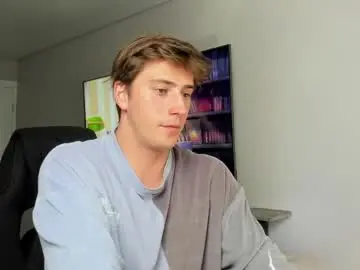 Chaturbate Live Sex Cam of krishort