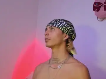 Chaturbate Watch Live Sex Cams of maiky_cooper01