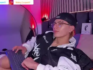 Chaturbate Live Porn of maiky_cooper01