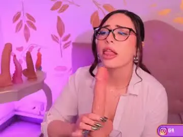 Chaturbate Live Sex of misselektra__