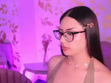 Chaturbate Live Sex Cam of misselektra__
