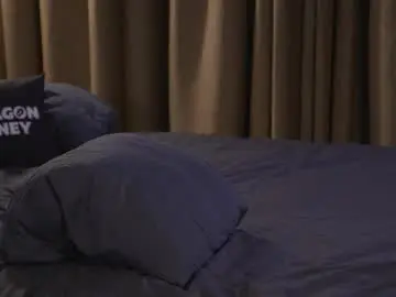 Chaturbate Live Sex Cam of 2girls_1dream