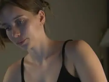 Chaturbate Live Sex Cam of 2girls_1dream