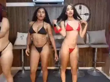 Chaturbate Live Sex Cam of canelasquirtxxx