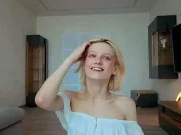 Chaturbate Live Sex Cam of evangel111