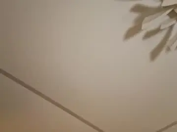 Chaturbate Live Sex Cam of evangel111