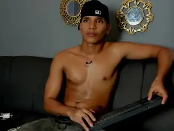 Chaturbate Live Sex of kai_storm7