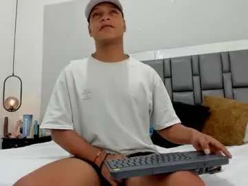 Chaturbate Sex Chat of ricky_owens1