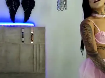 Chaturbate Live Sex Cam of jasmin_latina_hot