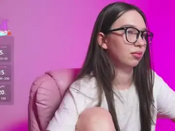 Chaturbate Nude Webcam of arianahot777