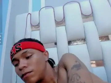 Chaturbate Free Live Porn of andykings_1