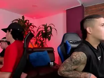 Chaturbate Live Porn of handsomeboys19