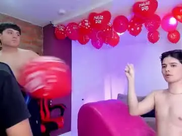 Chaturbate Adult Webcam of handsomeboys19