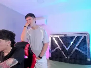 Chaturbate Adult Webcam of handsomeboys19