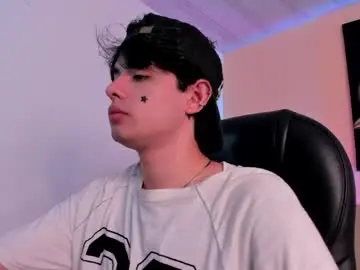 Chaturbate Best live sex cam show of handsomeboys19