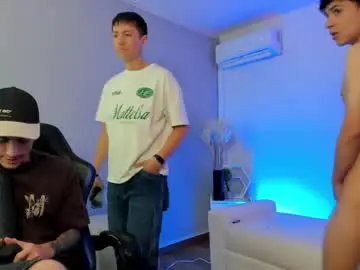 Chaturbate Watch Live Sex Cams of handsomeboys19