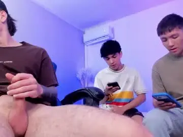 Chaturbate Watch Live Sex Cams of handsomeboys19