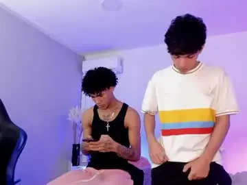 Chaturbate Live Porn of handsomeboys19
