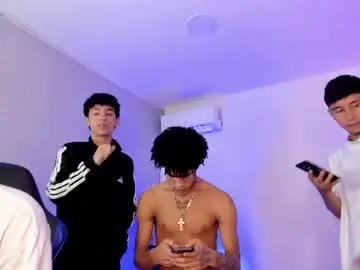 Chaturbate Free Porn Cam of handsomeboys19