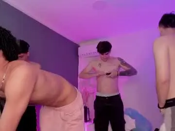 Chaturbate Adult Video Chat of handsomeboys19