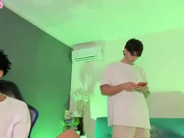 Chaturbate Live Porn of handsomeboys19